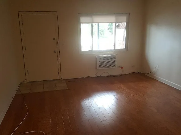 3506 S 59th Ave #3 — Photo 1