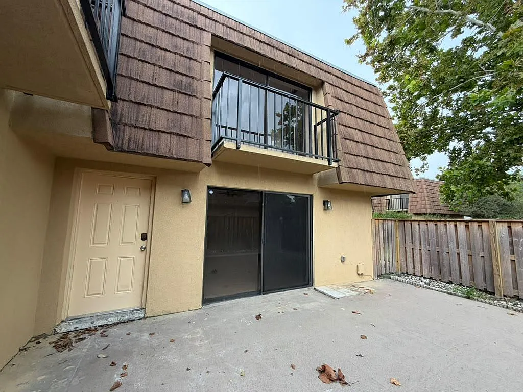 5344 Bamboo Ct — Photo 3
