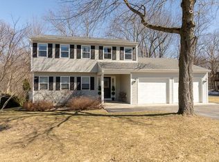 131 Horizon View Dr, East Greenbush, NY 12061