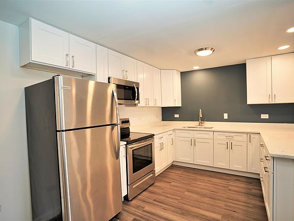 3rd image of 2317 N Neva Ave #403A-403A-403A