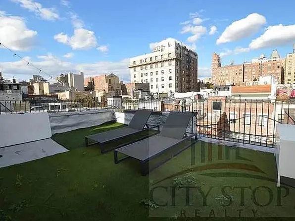 49 West 74th Street image 7 of 14