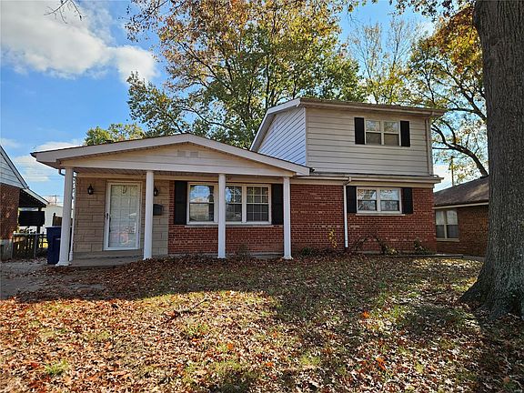 2nd image of 8124 Parkwood Dr