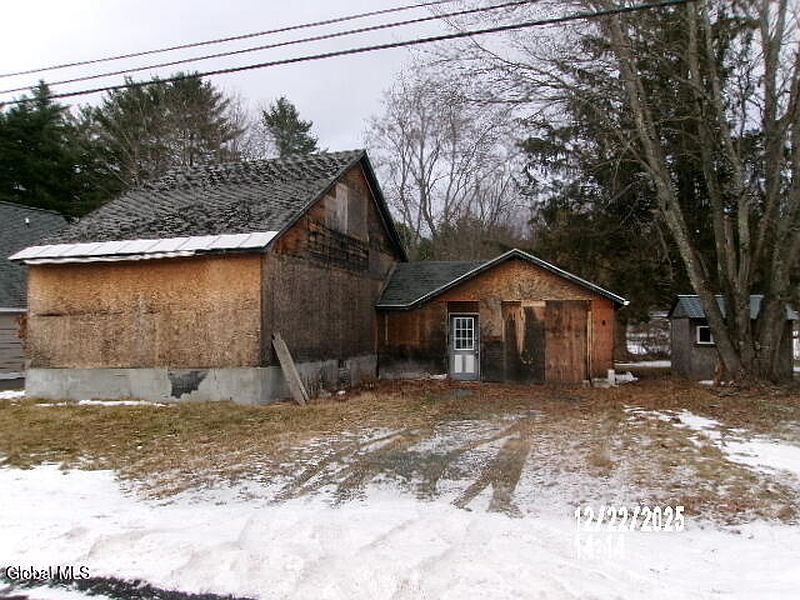 4th image of 24 N 2nd Avenue