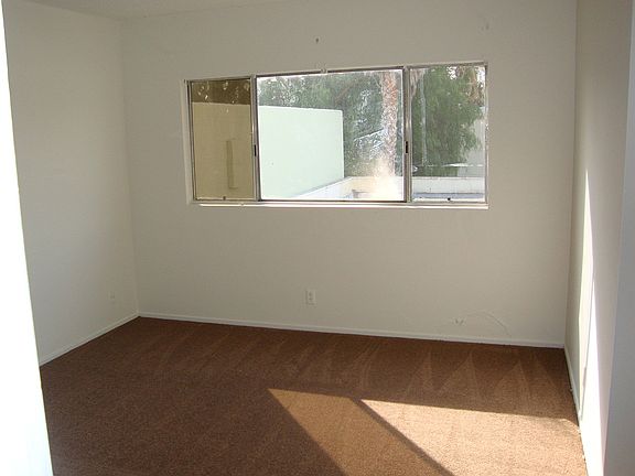 4th image of 18540 Parthenia St APT 4