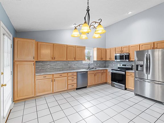 4th image of 4349 Strickland Dr