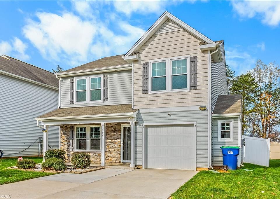1st image of 1067 Bitting Hall Cir