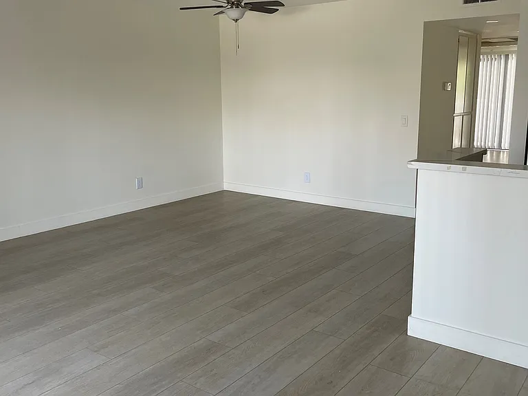 2550 College Pl #108 — Photo 16
