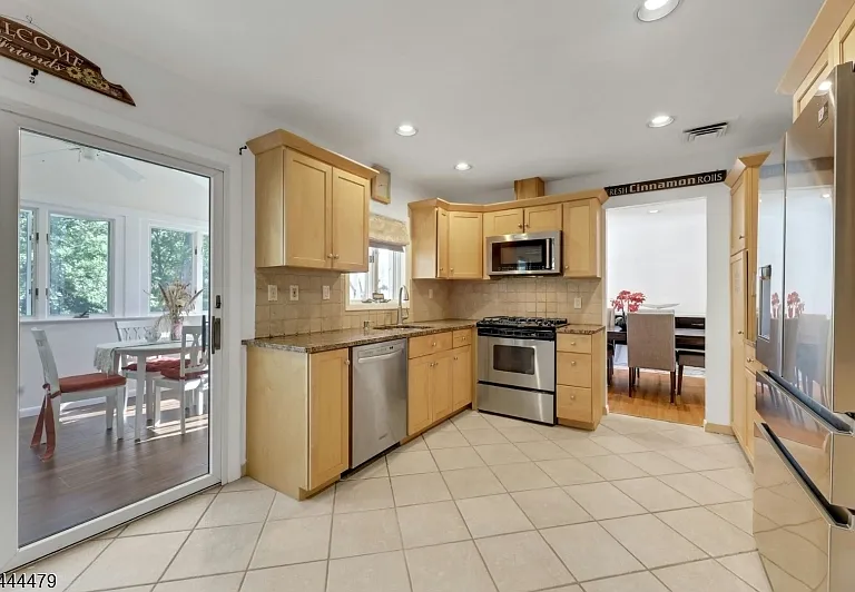 11 Rande Dr — Photo 17