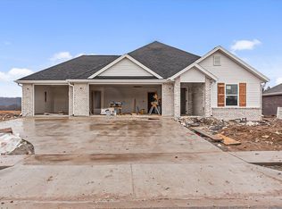 662 Mary Katherine St, Prairie Grove, AR 72753