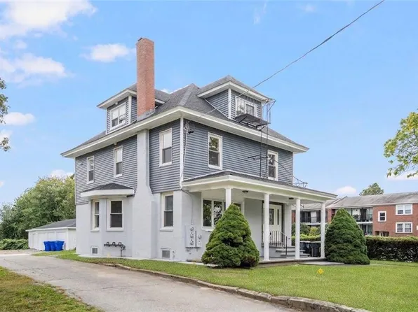3222 Pawtucket Ave, Riverside, RI 02915