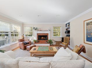 24 Clamshell Ave, East Hampton, NY 11937