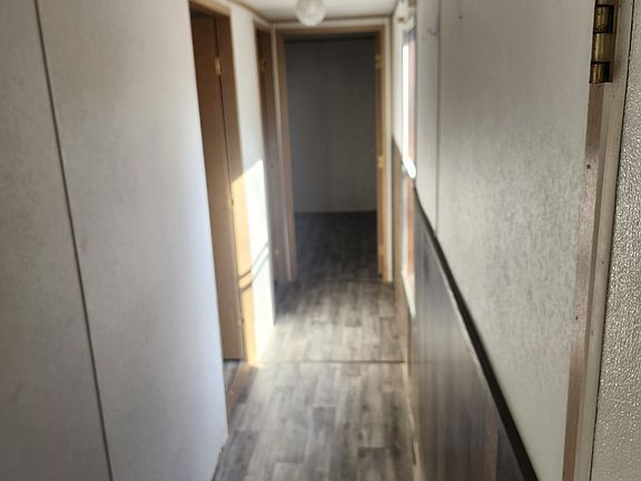 4th image of 160 Circle Dr