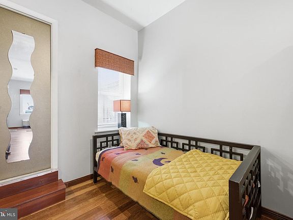 4th image of 2110 S 12th St #21101