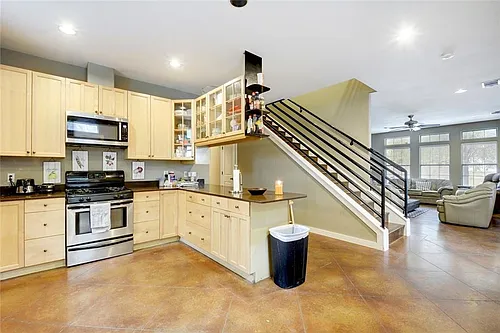 4500 Avenue C #1 Photo 1