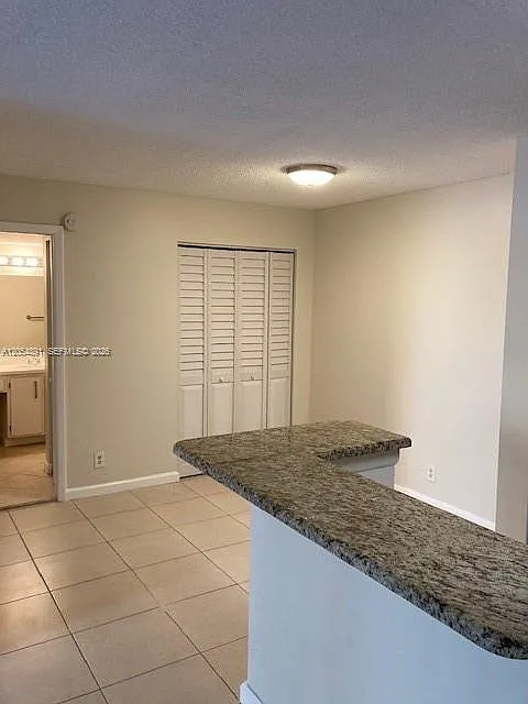 Lakes Of Jacaranda Condo — Photo 3