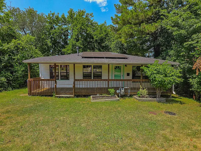 1505 N Garland Ave — Photo 1