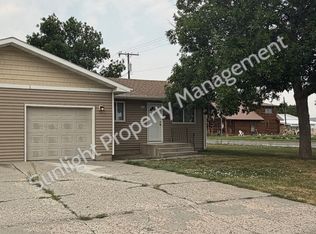 404 S 1st Ave, Laurel, MT 59044