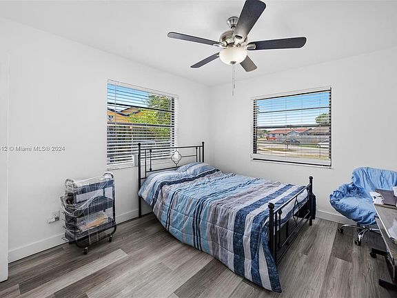 5th image of 4654 NW 93rd Ter