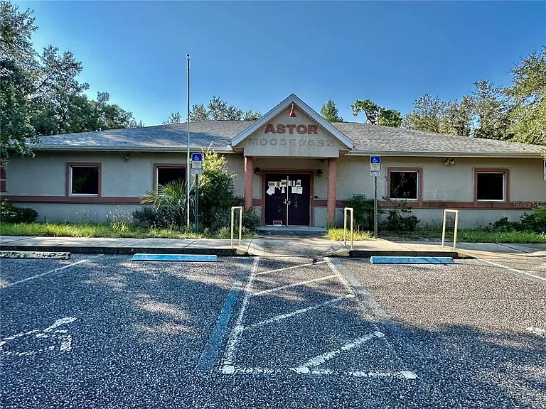 54750 County Road 445A #54750 — Photo 1