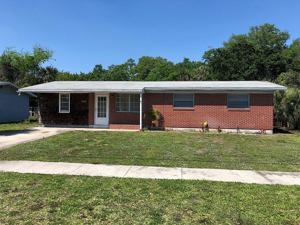 1st image of 2585 Stratford Dr