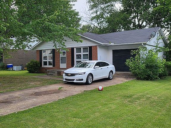 2nd image of 4087 Dale Dr