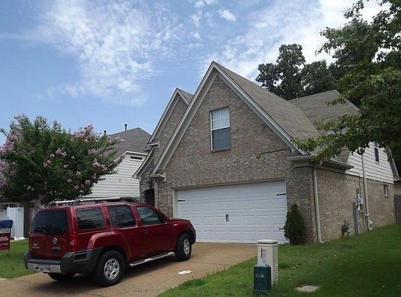 2nd image of 9248 Acadia Pl