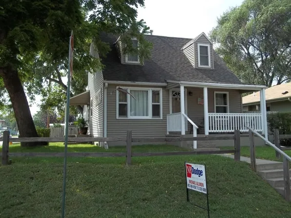 300 N 40th St, Council Bluffs, IA 51501