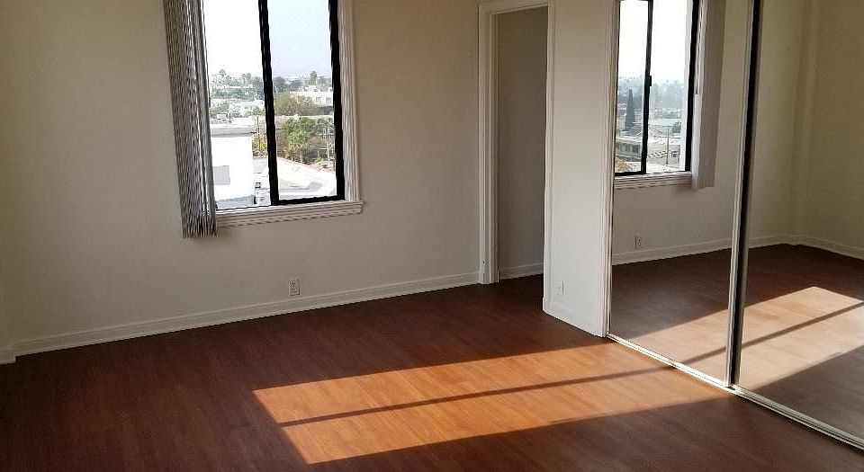 1st image of 801 Gramercy Dr APT 607