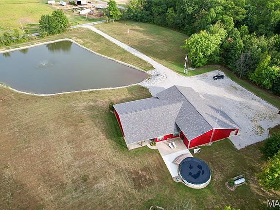 3rd image of 23757 N Carpenter Ln