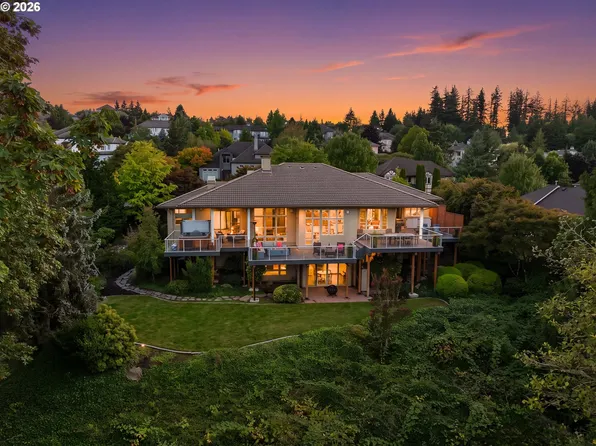 2535 NW Lacamas Dr, Camas, WA 98607