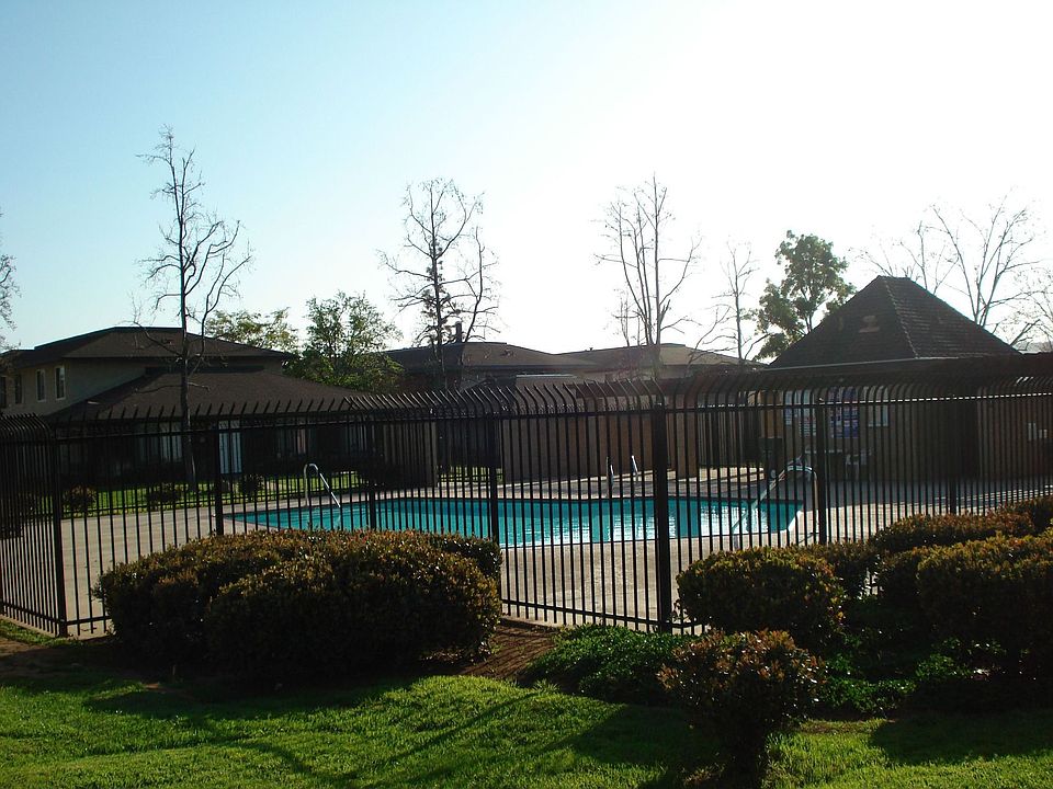 2nd image of 1731 Summertime Dr