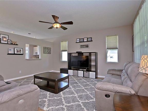 2nd image of 4911 Whistling Pines Ct