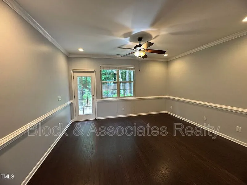 2 bed, 2.5 bath, $1,700 — Photo 4