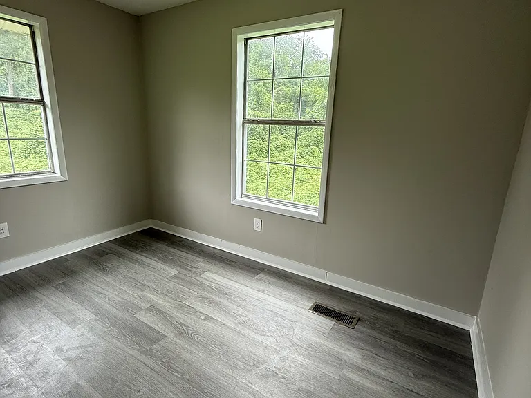 4800 Norway Ave — Photo 8