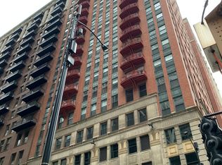208 W Washington St APT 1403, Chicago, IL 60606