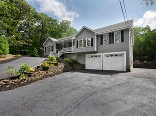 57 Governor Dinsmore Rd, Windham, NH 03087