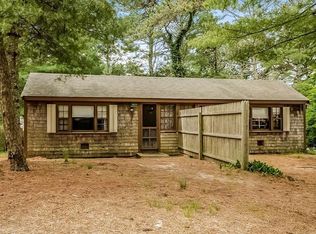 16 Lantern Ln, South Chatham, MA 02659