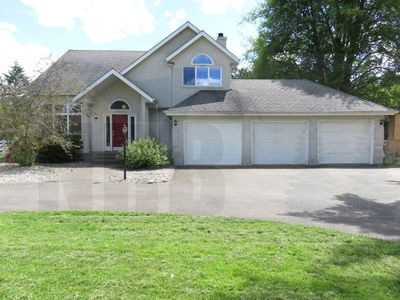 2502 215th St E, Spanaway, WA, 98387