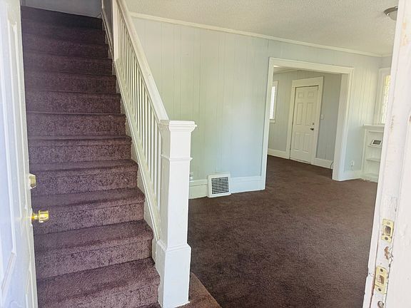 4th image of 9043 Mandel St #2