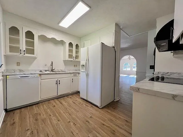 12610 Providence Rd — Photo 7