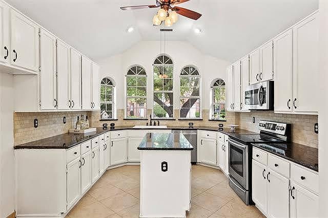 Largest Kitchen you will never find anywhere :-)