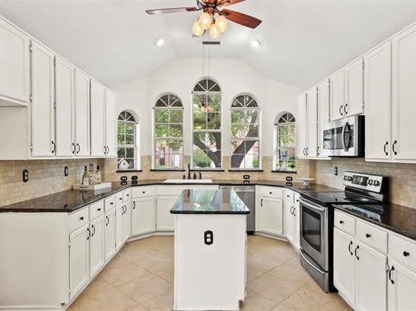 2220 Red Maple Rd