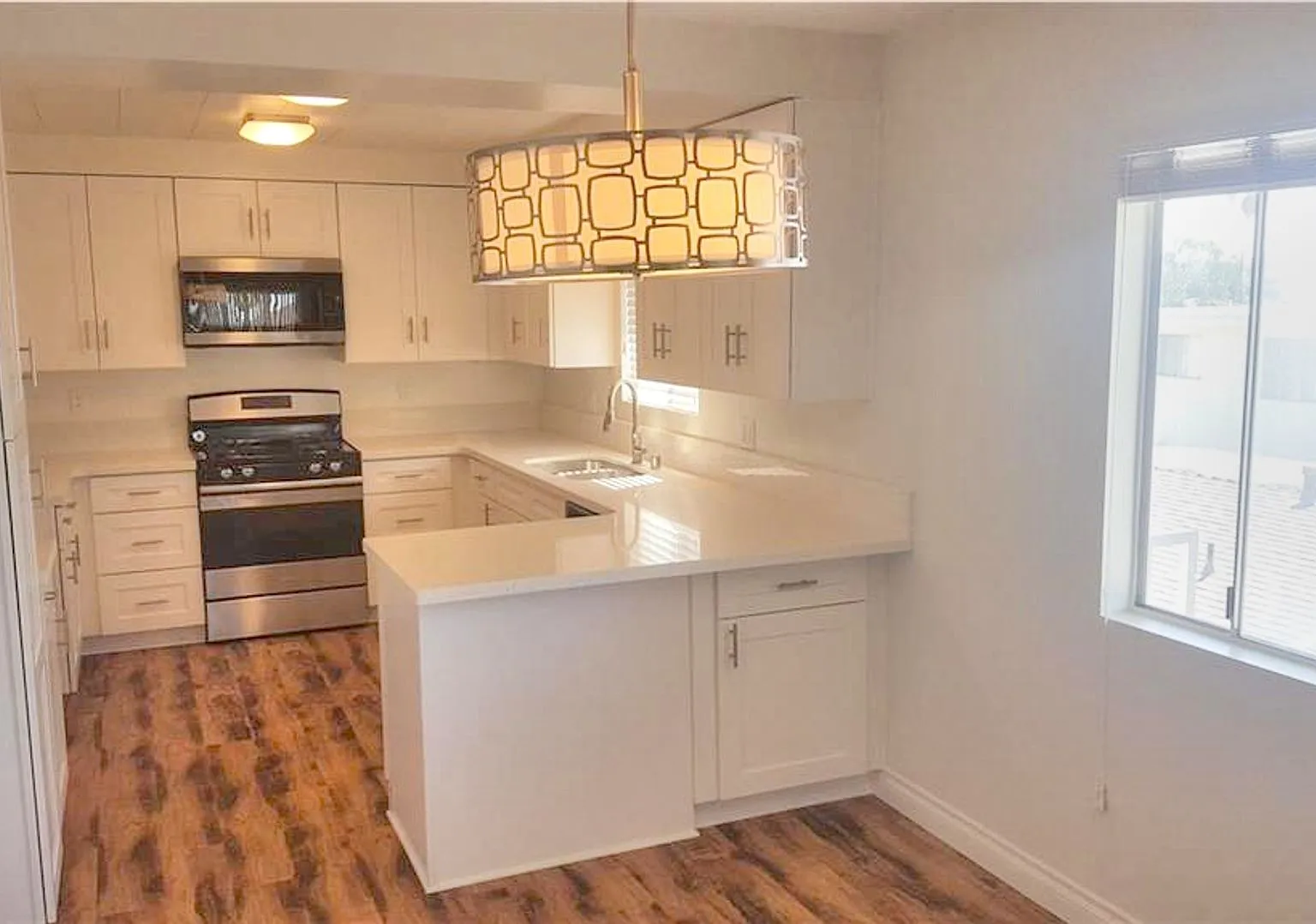 158 W Marquita — Photo 3