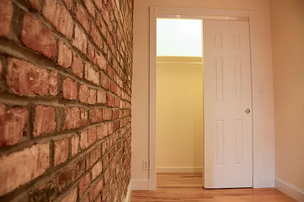 Rented by Blip LLC | media 21