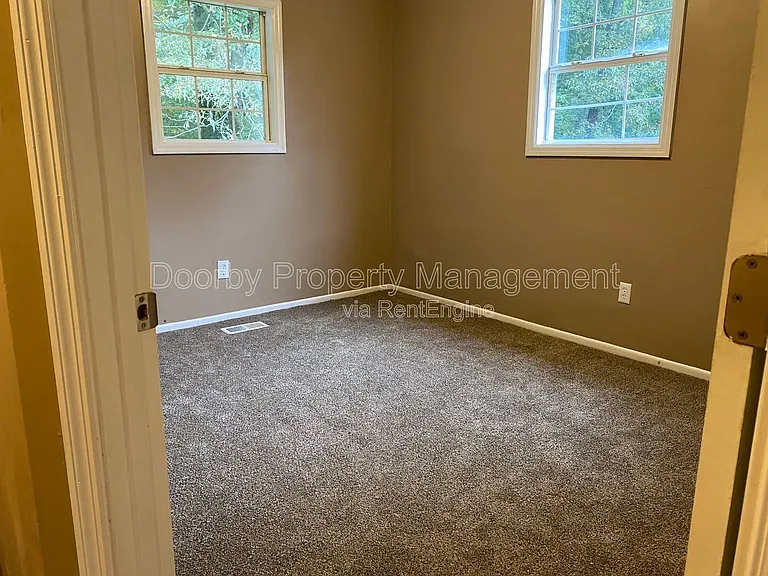 3916 Blanchard St — Photo 8