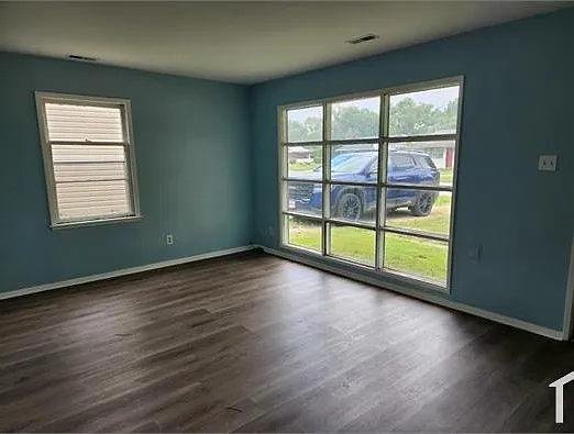 3 bed, 864 sqft, $1,250 — Photo 3