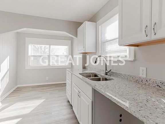 5th image of 2135 N Dequincy St