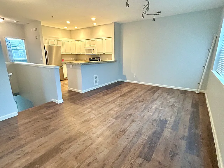 1810 SE Cutter Ln — Photo 11