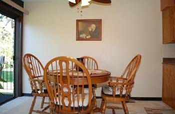 4th image of 1906 Rosewood Ct APT 4A