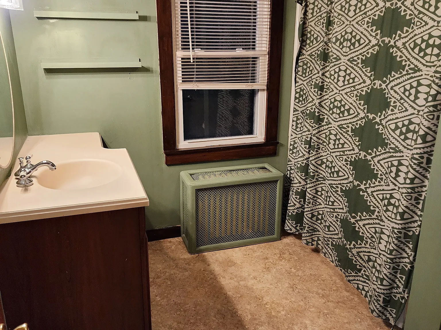 2 bed, 1000 sqft, $2,050 — Photo 3